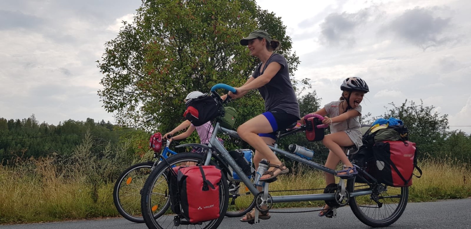 Fietsen, lezen en zingen